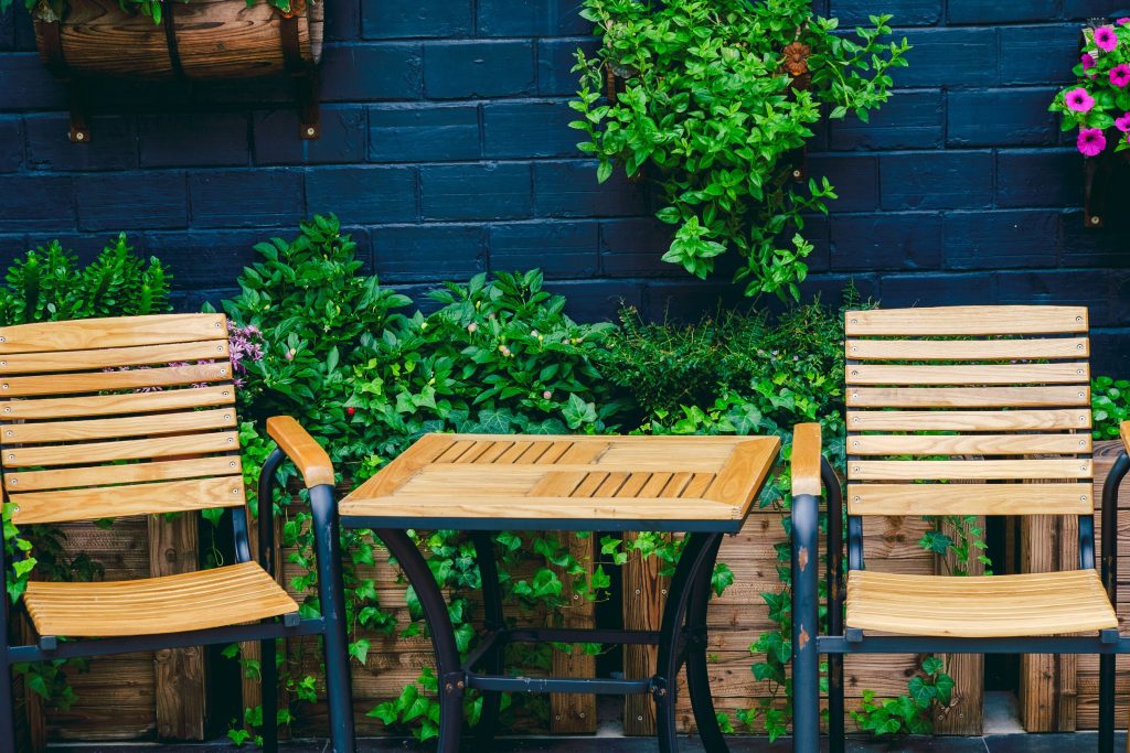 Small Yard Landscaping - 9 Landscaping Ideas for a small yard